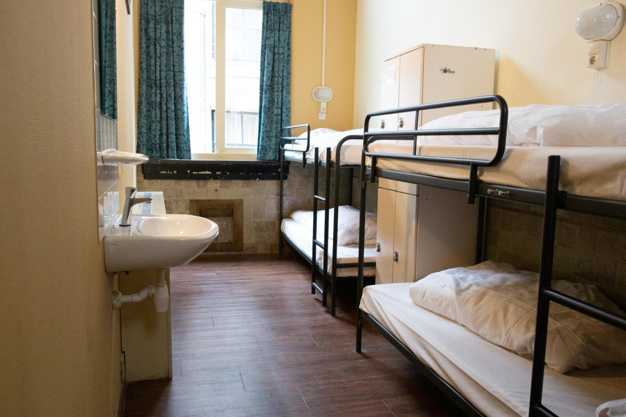 Shelter City Christian Hostel 암스테르담 외부 사진