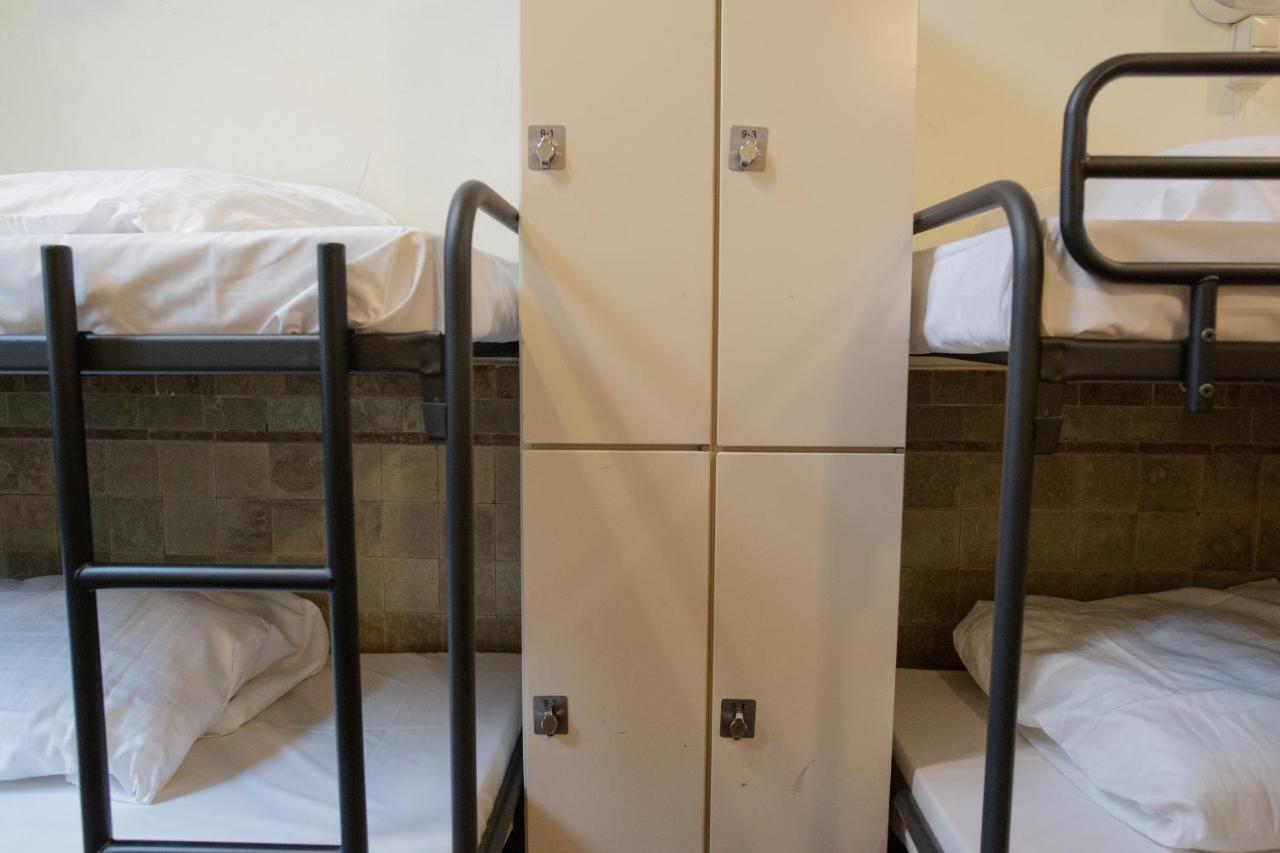 Shelter City Christian Hostel 암스테르담 외부 사진